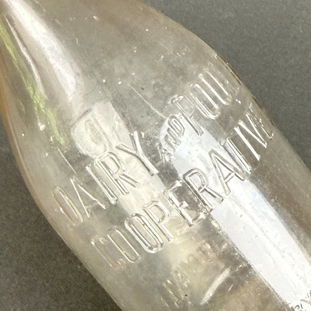 Unbranded vintage dairy